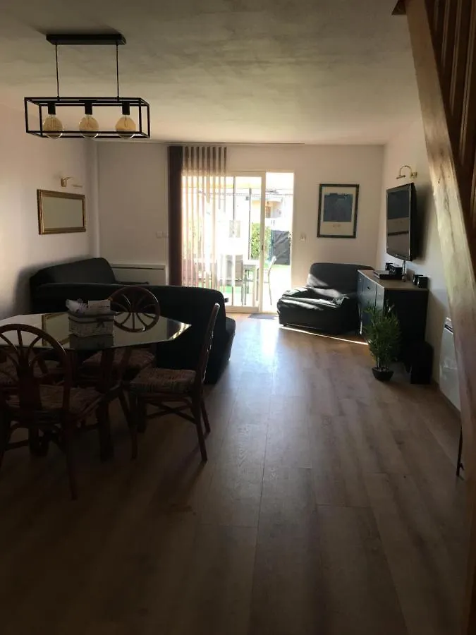 La Villa De Claire Greoux-les-Bains Holiday home